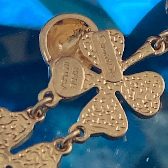 Oscar de la Renta Clover Bracelet & Earrings - Picture 10 of 17